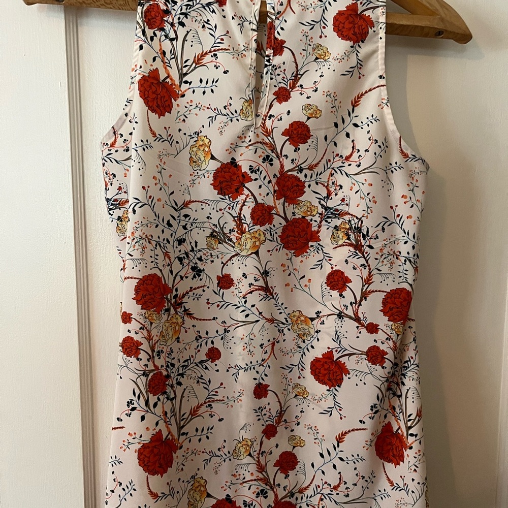 Dalia floral top. Size Medium.